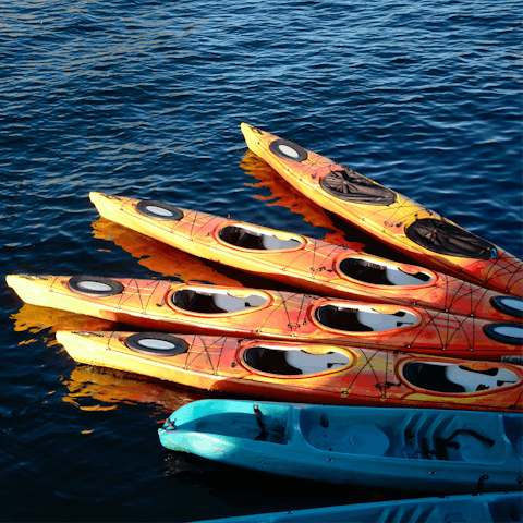 Go kayaking and paddleboarding at Three Mile Harbour, just a short walk away