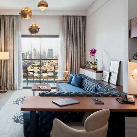 Experience the best of city living from this dynamic apartment 