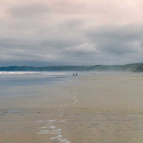 Have a picnic on the striking Perranporth Beach, only ten minutes away by car