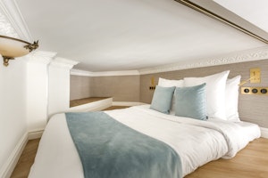 Paris Luxe image 12