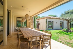 Riviera Refuge image 2