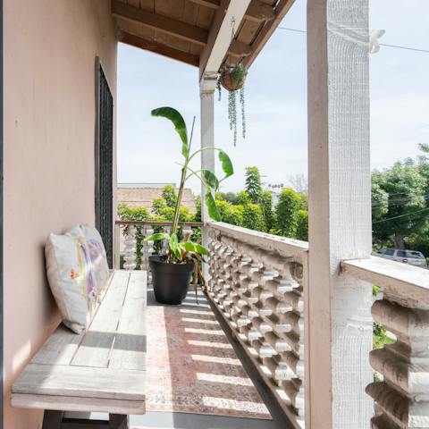 Relax on the balcony after a trip to The Natural History Museum – five-minute walk away