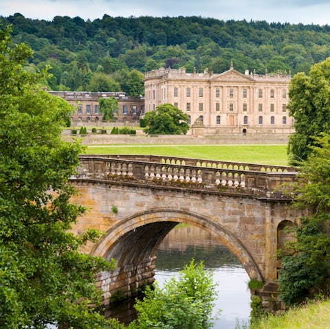 Explore the 105 acre garden of Chatsworth House, moments away