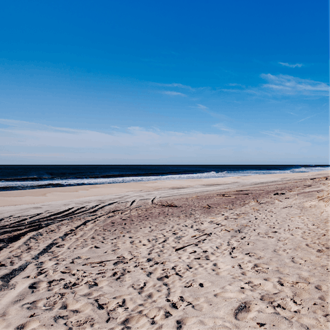 Take a five-minute drive down to Town Line Beach for a day on the sand