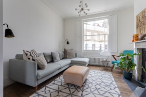 Townhouse Elegance image 14