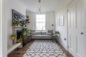 Townhouse Elegance image 11