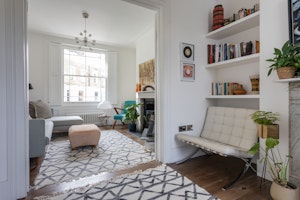 Townhouse Elegance image 3