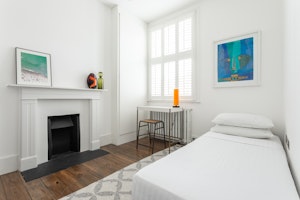 Townhouse Elegance image 2
