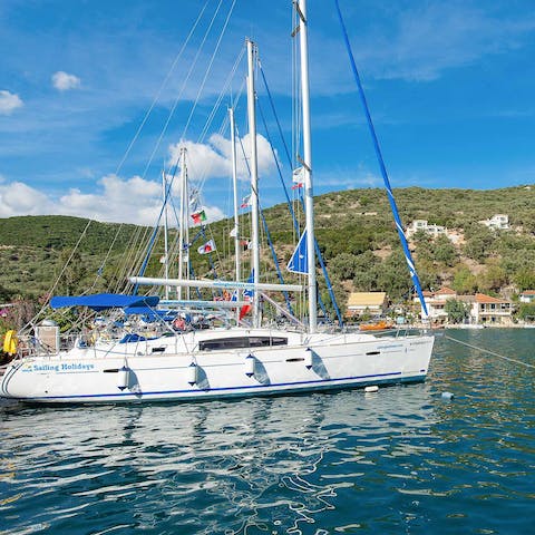 Stroll to Ledaki, where you can see the yachts lined up
