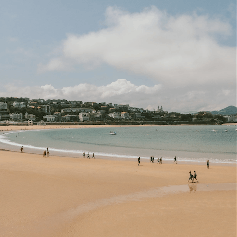 Take the five-minute stroll to Ondarreta Beach to cool yourself in the water