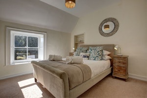 Grace & Charm image 12