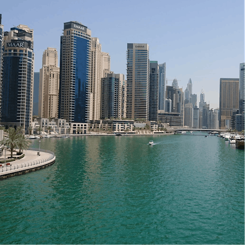 Stay in Dubai Marina, just five minutes from the beach 