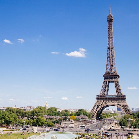 Walk to some of the city's top sights, including the Eiffel Tower