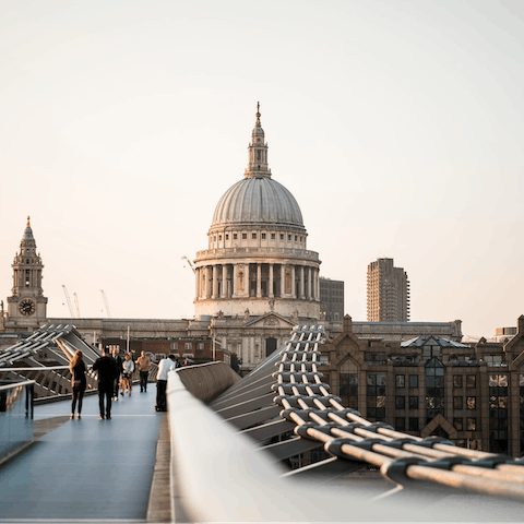 Hop on the tube and reach St. Paul's Cathedral in fifteen minutes
