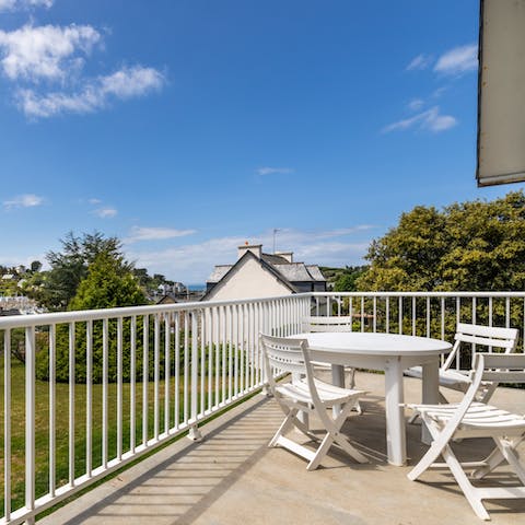 Sit out on the terrace on stilts, where you can enjoy a drink or a light lunch with views of nature