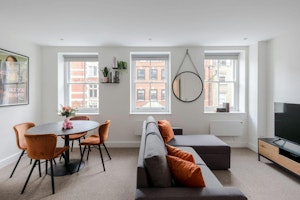 Bloomsbury Life image 1