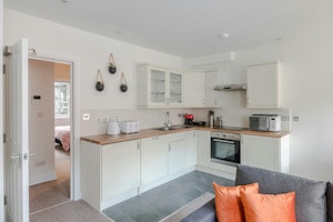 Bloomsbury Life image 12