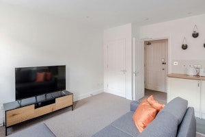 Bloomsbury Life image 7