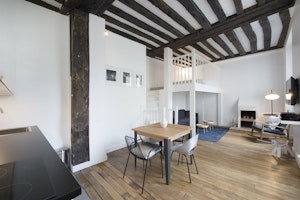 Saint Germain Charm image 11