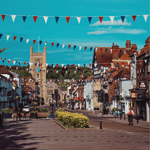 Explore historic Henley-on-Thames – just three miles away