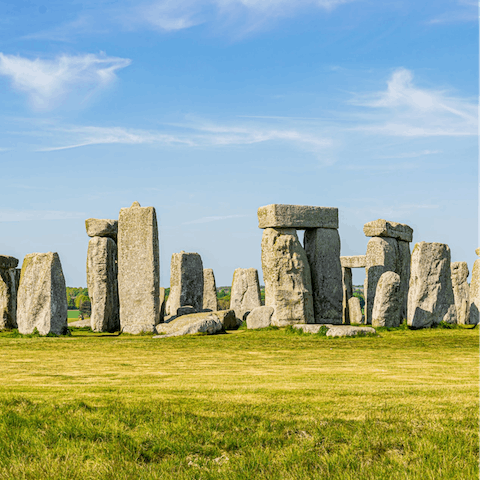 Explore the beautiful county of Wiltshire – Stonehenge is less than a ten-minute drive