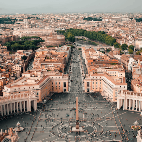 Reach the Vatican City in ten minutes on foot