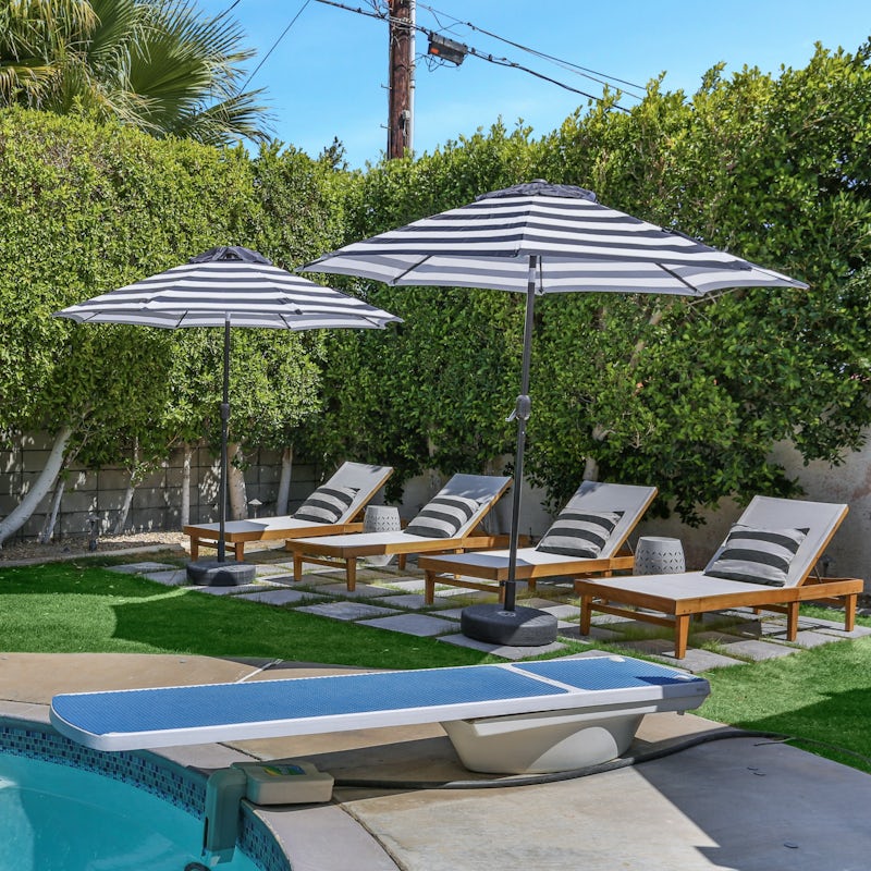 Take a break from sunbathing and drive into the pool