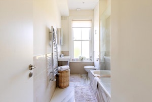 Hampstead & Primrose image 10
