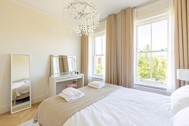 Hampstead & Primrose additional image
