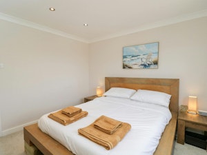 Cotswold Wildlife image 14