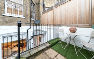 Chelsea Morning image 9