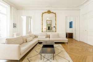 Art Lover image 1