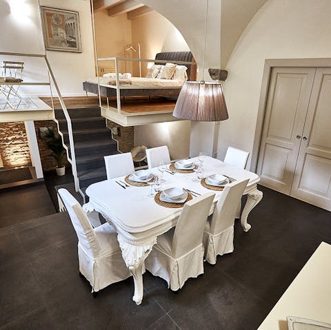 Gather for group meals in the seclusion of your 16th-century abode
