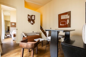 The Parisian Maison image 7