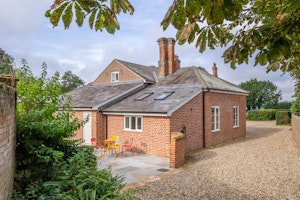 Country Coach House image 11