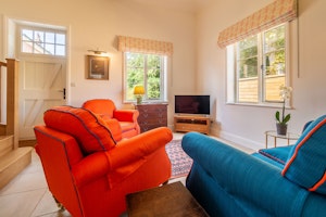 Country Coach House image 2