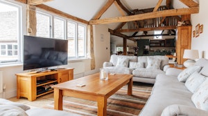 Groves Barn image 3