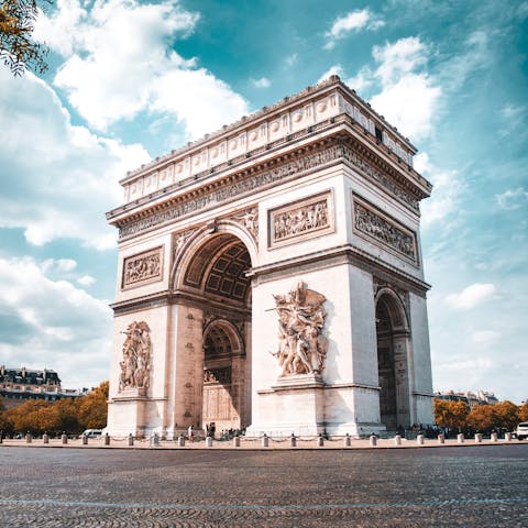 Visit the countless iconic sights nearby, including the Arc de Triomphe and the fashionable Champs-Élysées