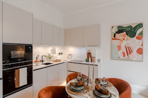A Notting Hill Affair image 12