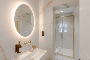 A Notting Hill Affair image 7