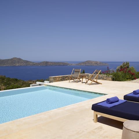 Keep cool in your private infinity pool – it's a great spot for watching yachts sail by