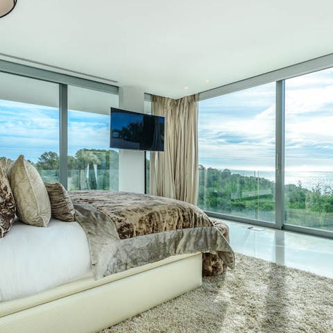 Wake up every morning to the sun streaming in through the floor-to-ceiling windows