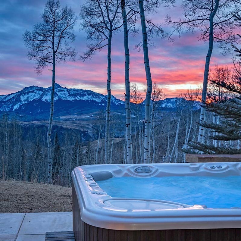 Enjoy incredible views of Mount Wilson from the hot tub
