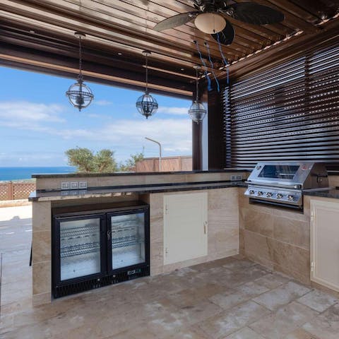 Make the most of the outdoor kitchen and built-in barbecue
