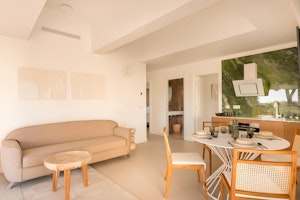 The Rose Retreat image 9