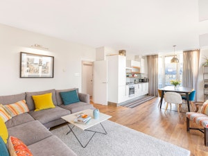 River View Residence image 3