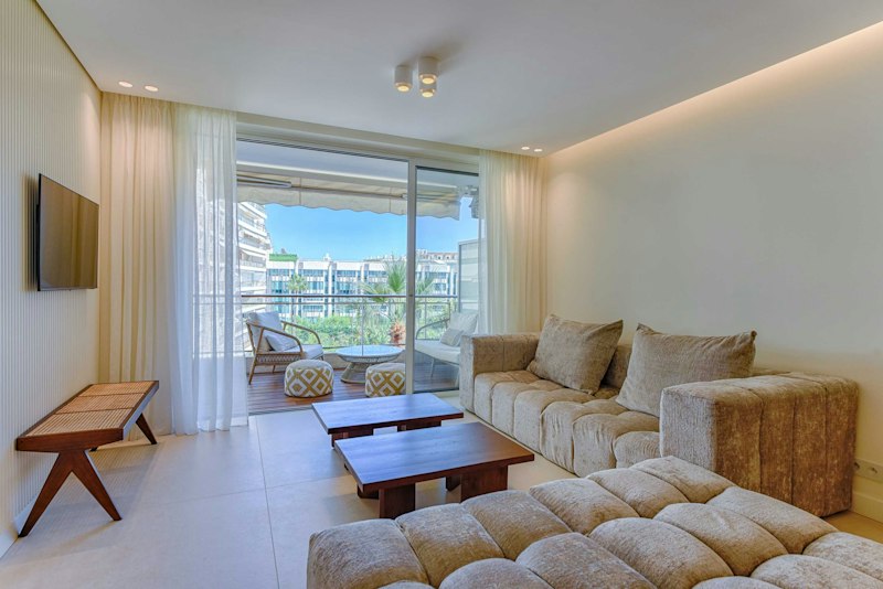 Riviera Interlude main image