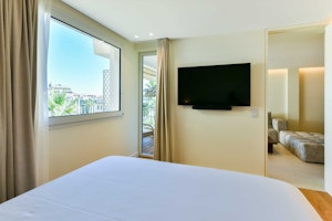 Riviera Interlude image 7