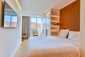 Riviera Interlude image 6