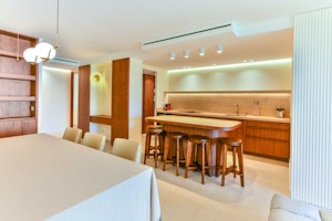 Riviera Interlude image 5